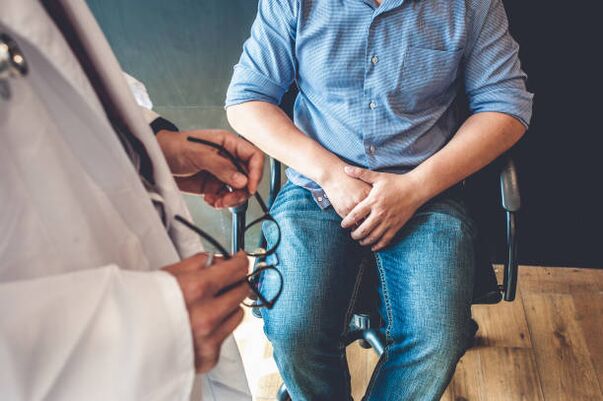 a man with symptoms of prostatitis at the doctor's examination